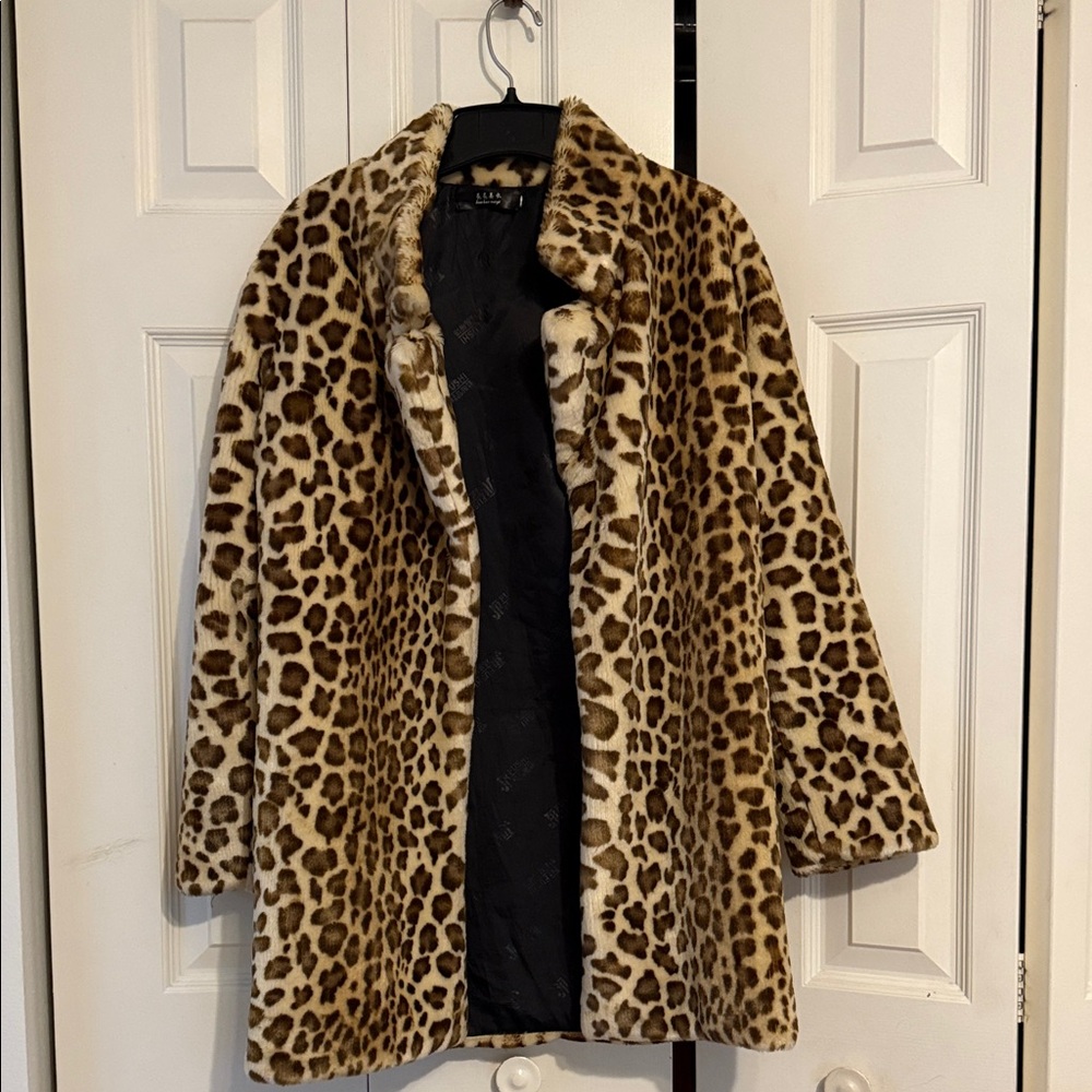 Faux Fur Cheetah/Leopard Coat S/M
